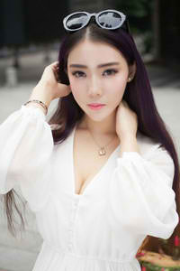 男主从小哄骗女主含H